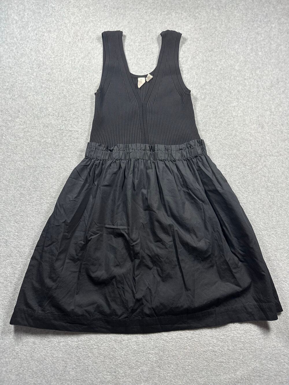 J.Crew Women's SZ 6 Black Ribbed-Knit Sleeveless V-Neck Pleated Front